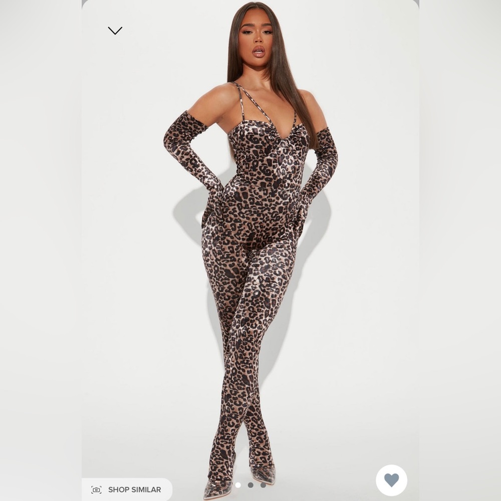 Brand new Cheetah bodysuit with gloves